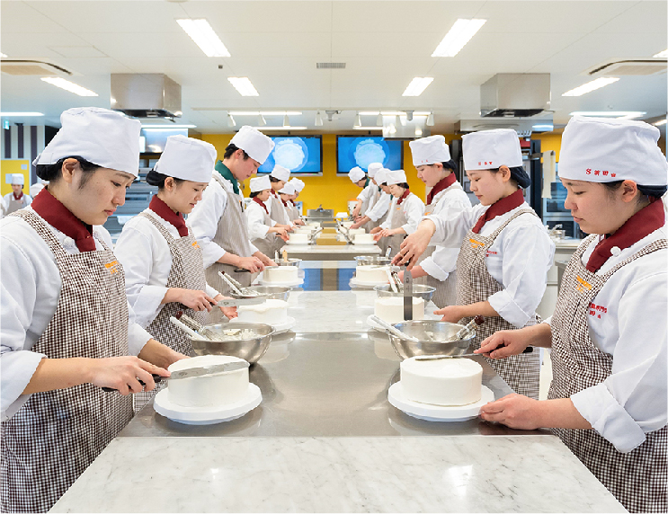 平岡調理・製菓専門学校